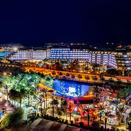Long Alanya אתר נופש Turkler