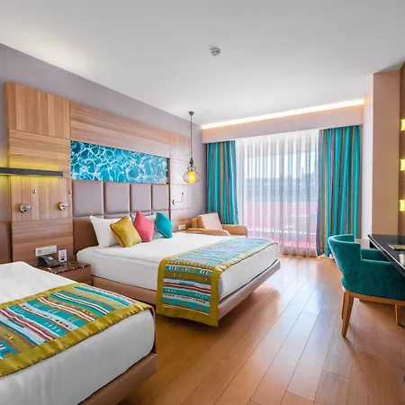Resort Long Alanya 5*