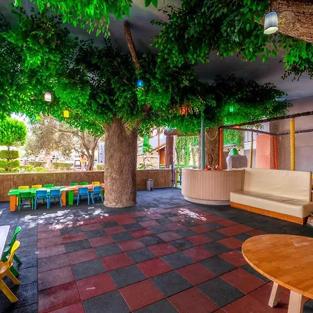 Long Alanya Resort Turkler